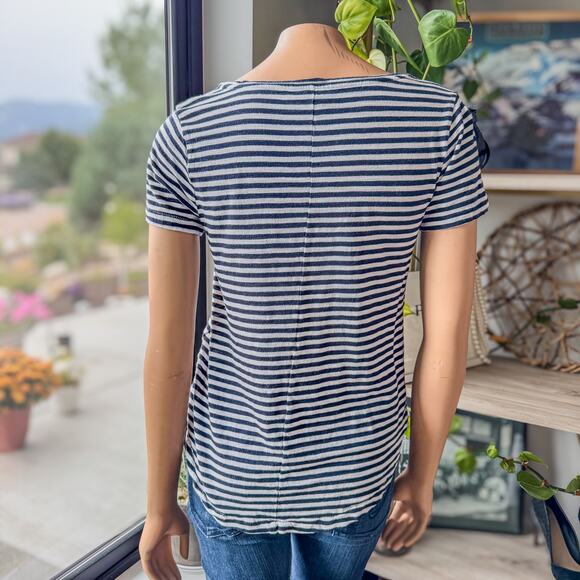 Banana Republic, Navy & White Stripe Scoop Neck Signature Tee, Women's Medium - Picture 6 of 9